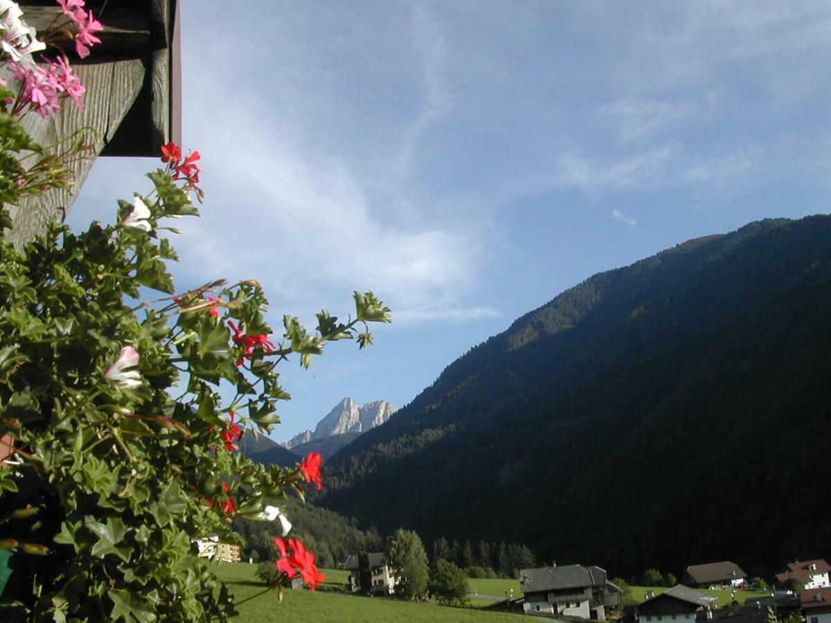 Gedrarzerhof Lägenhet Luson Exteriör bild